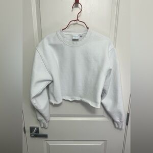 TNA Aritzia Women's White Cropped Sweatshirt in size M